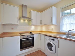Modern kitchen- click for photo gallery